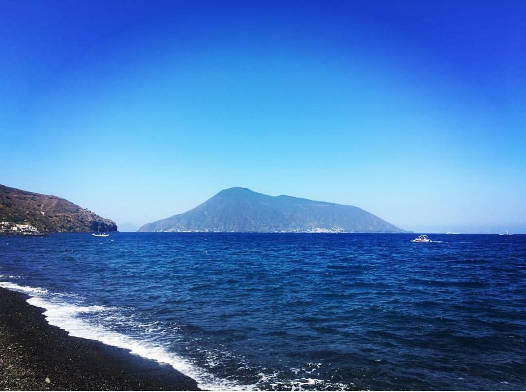 Nerossidiana Sul Mare Di Lipari (Isola Lipari)