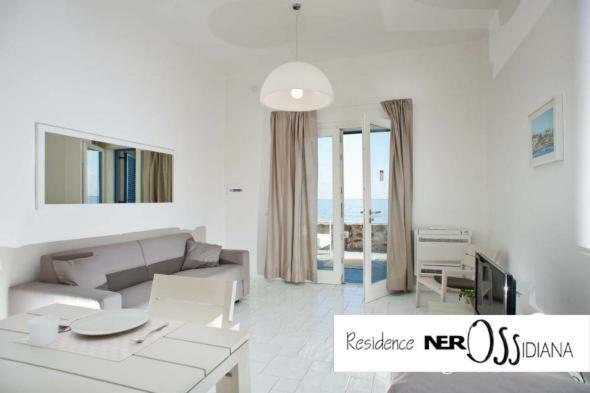 Nerossidiana Sul Mare Di *